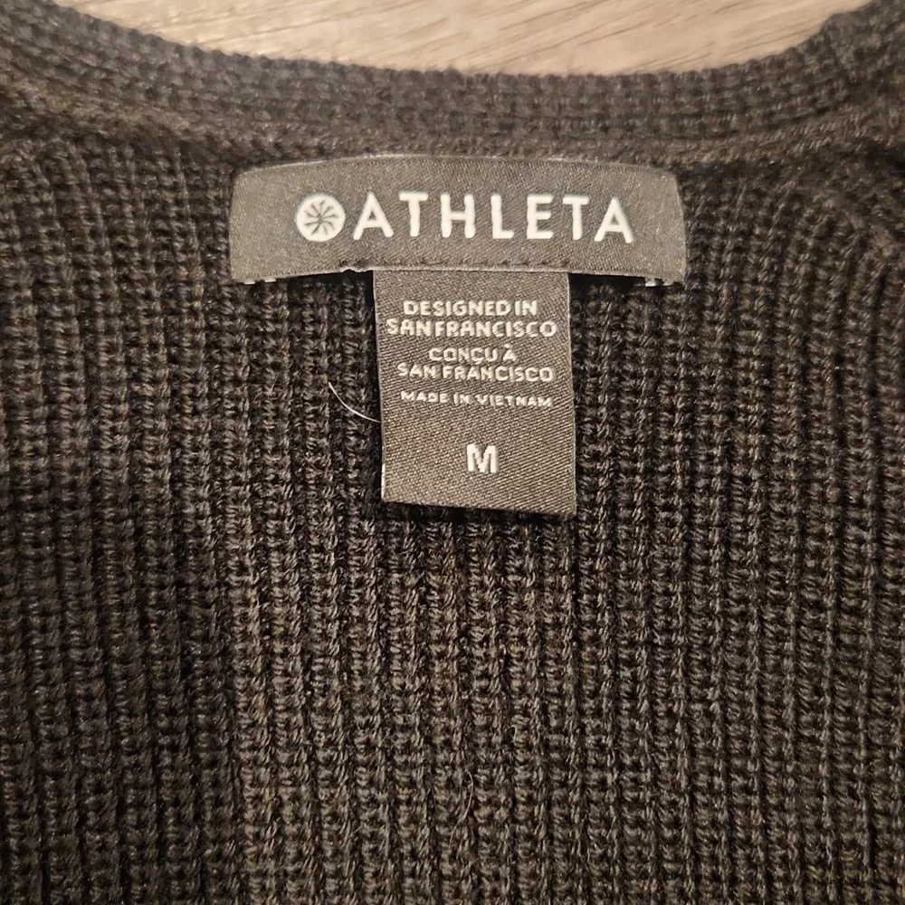 NWT- Athleta Hanover V-Neck Sweater- M - Picture 3 of 6
